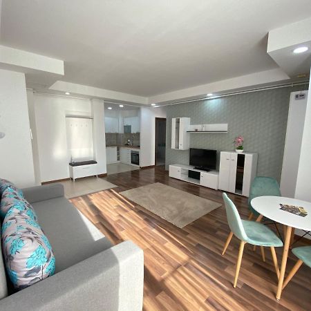 Green Deluxe Apartment Cosmopolis Stefanestii de Jos Εξωτερικό φωτογραφία